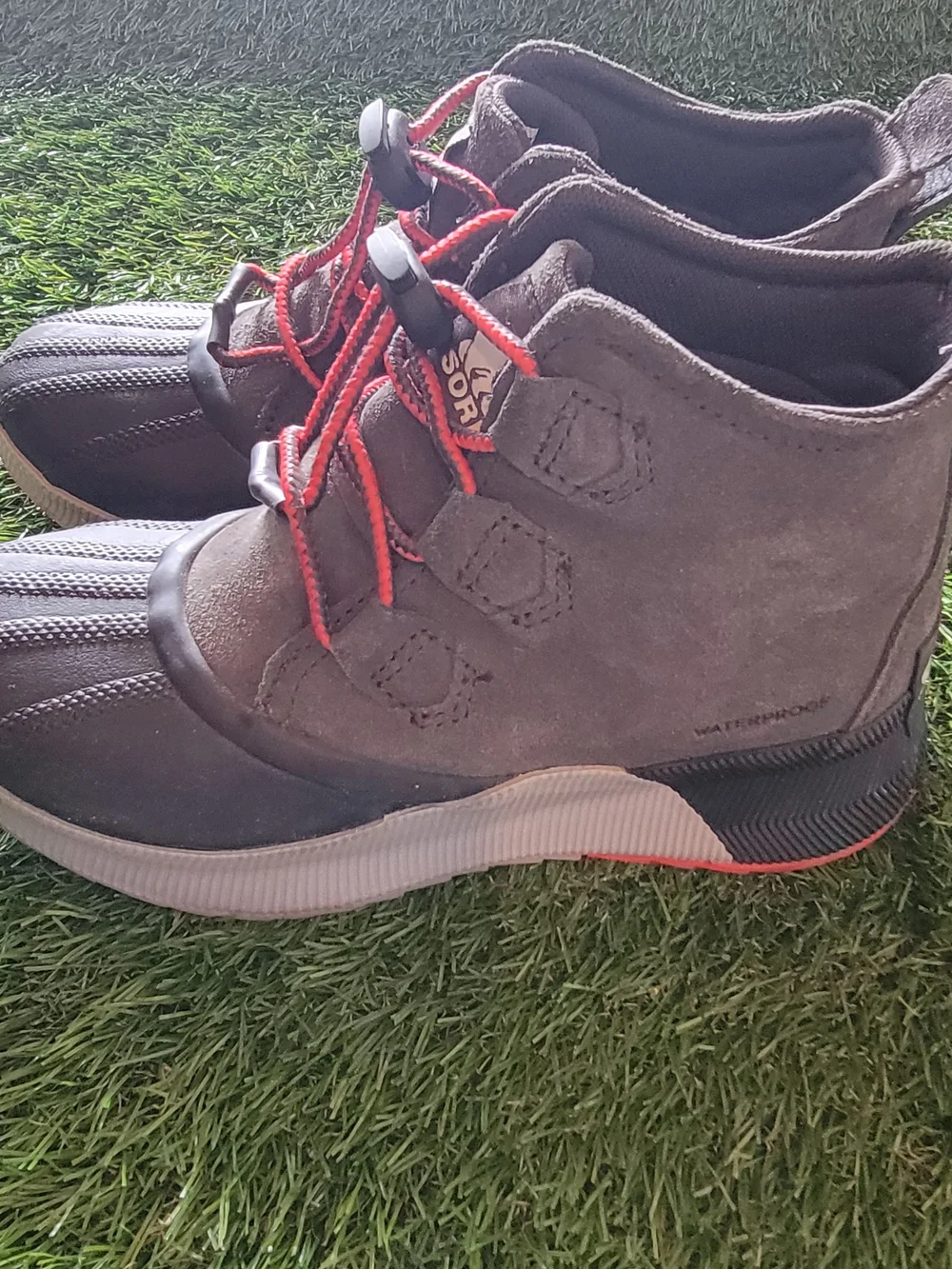 Sorel Out' N About Kids Waterproof Gray Boots Unisex 4Y